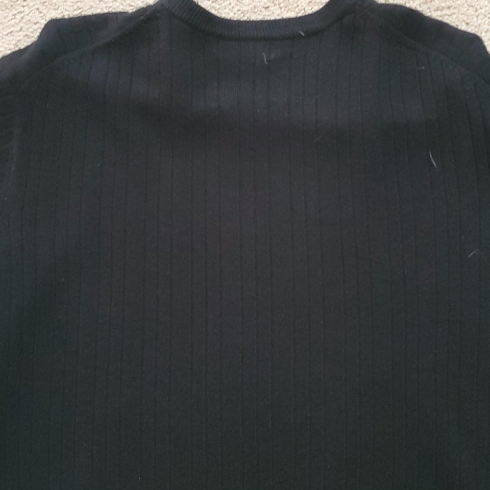 Sweater - Picture 4 of 4